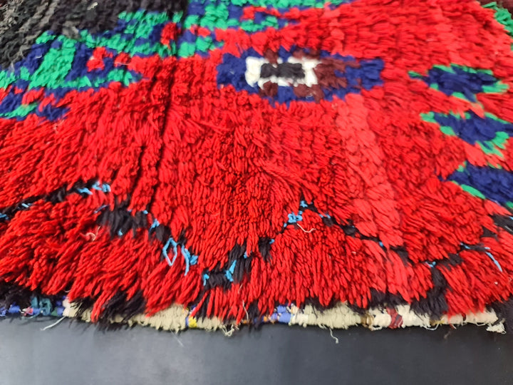 pretty moroccan rug, authentic rug, abstract ,handmade carpet ,red and green  moroccan rug, berber carpet, handwoven wool rug