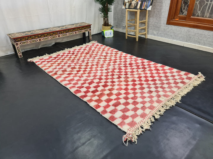 GORGEOUS BENIOURAIN RUG, Moroccan Handmade Carpet, Cerise Pink And White Rug, Berber Wool Rug, Berber Rug,Checkered Rug,Berber Handwoven Rug