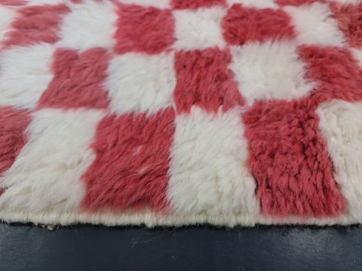 GORGEOUS BENIOURAIN RUG, Moroccan Handmade Carpet, Cerise Pink And White Rug, Berber Wool Rug, Berber Rug,Checkered Rug,Berber Handwoven Rug