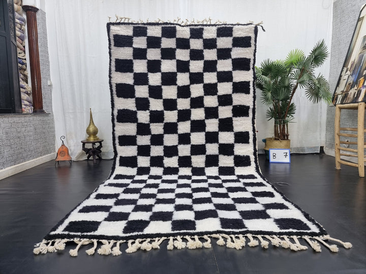 BEAUTIFUL BENIOURAIN RUG,Moroccan Rug ,Sheep Wool Rug, Checkered Rug, Black And White Rug, Handmade Rug, Berber Rug, Azilal Handwoven Rug