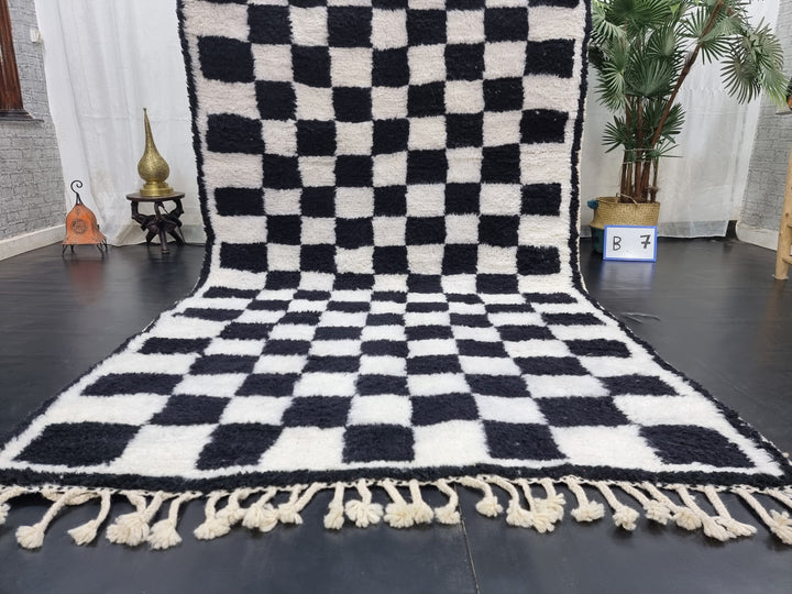 BEAUTIFUL BENIOURAIN RUG,Moroccan Rug ,Sheep Wool Rug, Checkered Rug, Black And White Rug, Handmade Rug, Berber Rug, Azilal Handwoven Rug