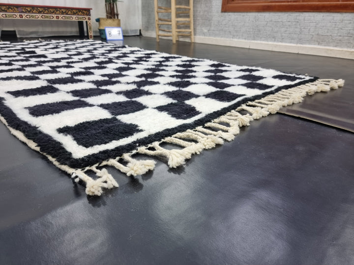 BEAUTIFUL BENIOURAIN RUG,Moroccan Rug ,Sheep Wool Rug, Checkered Rug, Black And White Rug, Handmade Rug, Berber Rug, Azilal Handwoven Rug