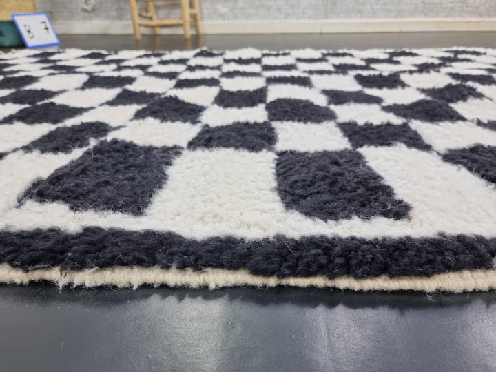 BEAUTIFUL BENIOURAIN RUG,Moroccan Rug ,Sheep Wool Rug, Checkered Rug, Black And White Rug, Handmade Rug, Berber Rug, Azilal Handwoven Rug