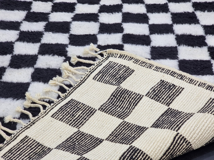 BEAUTIFUL BENIOURAIN RUG,Moroccan Rug ,Sheep Wool Rug, Checkered Rug, Black And White Rug, Handmade Rug, Berber Rug, Azilal Handwoven Rug