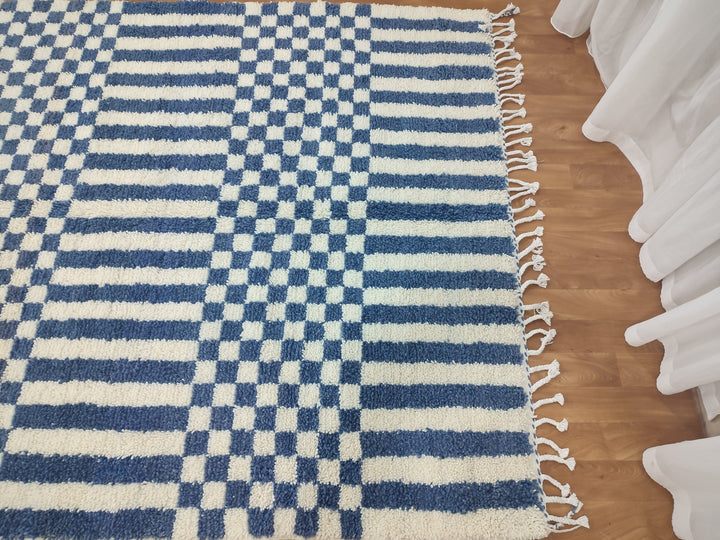 . .feet Moroccan Berber shaggy rug  Blue and white Wool Checkered rug , Handwoven checkered rug