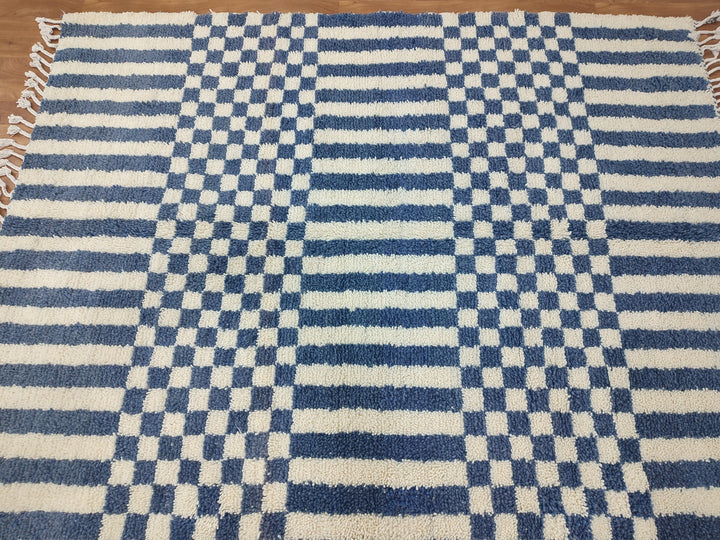 . .feet Moroccan Berber shaggy rug  Blue and white Wool Checkered rug , Handwoven checkered rug