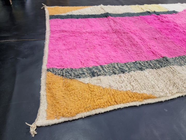 STUNNING BENIOURAIN RUG, Moroccan Rug , Sheep Wool Rug,Abstract Rug, Pink And White Rug,Handmade Rug,Berber Azilal Rug,Handwoven Carpet.