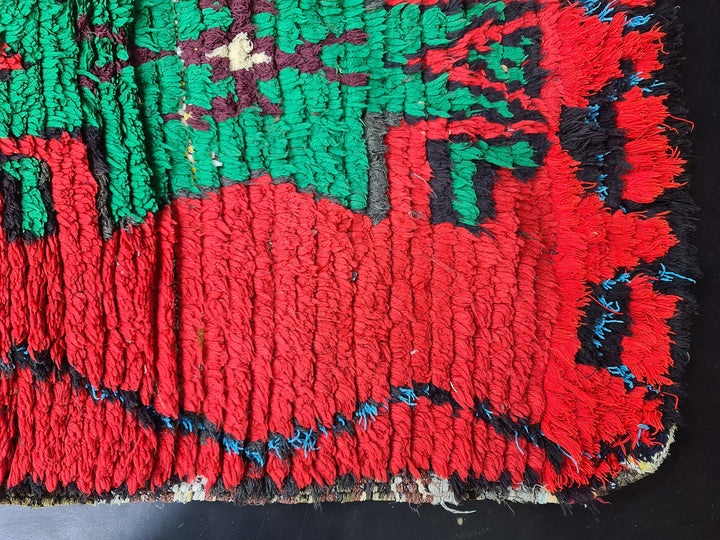 pretty moroccan rug, authentic rug, abstract ,handmade carpet ,red and green  moroccan rug, berber carpet, handwoven wool rug