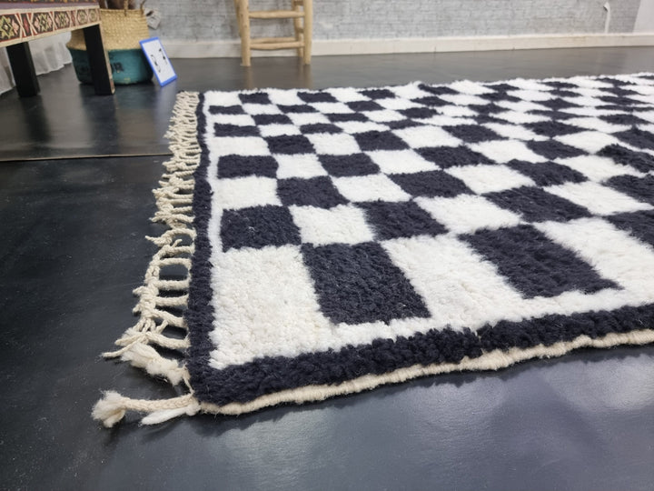 BEAUTIFUL BENIOURAIN RUG,Moroccan Rug ,Sheep Wool Rug, Checkered Rug, Black And White Rug, Handmade Rug, Berber Rug, Azilal Handwoven Rug