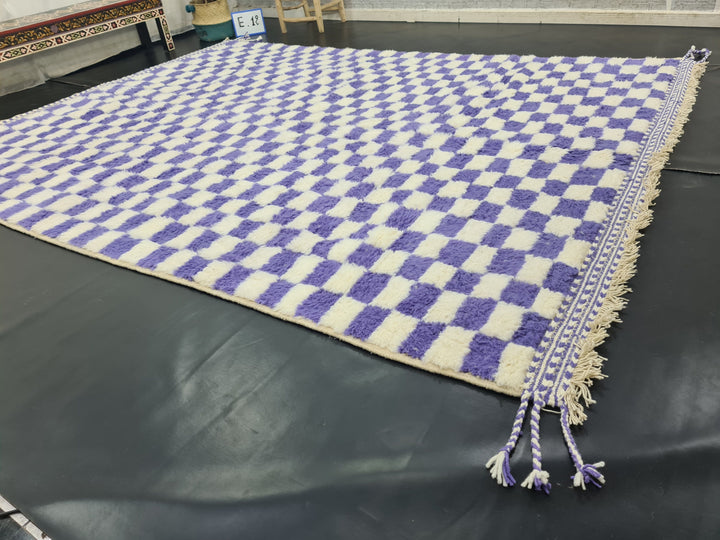 AMAZING MOROCCAN RUG, Moroccan Handmade Rug , Violet and White Rug, Berber Wool Rug, Checkered Rug, Checkerboard Rug, Winter Wool Rug