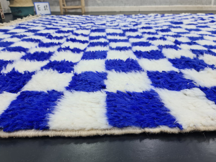 BEAUTIFUL MOROCCAN RUG , Handmade Beni Ourain Rug , Area Rug, Azilal Rug, Berber Rug, Checkered Rug, White And Royal Blue Rug, Winter Rug