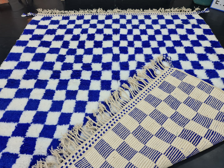 BEAUTIFUL MOROCCAN RUG , Handmade Beni Ourain Rug , Area Rug, Azilal Rug, Berber Rug, Checkered Rug, White And Royal Blue Rug, Winter Rug