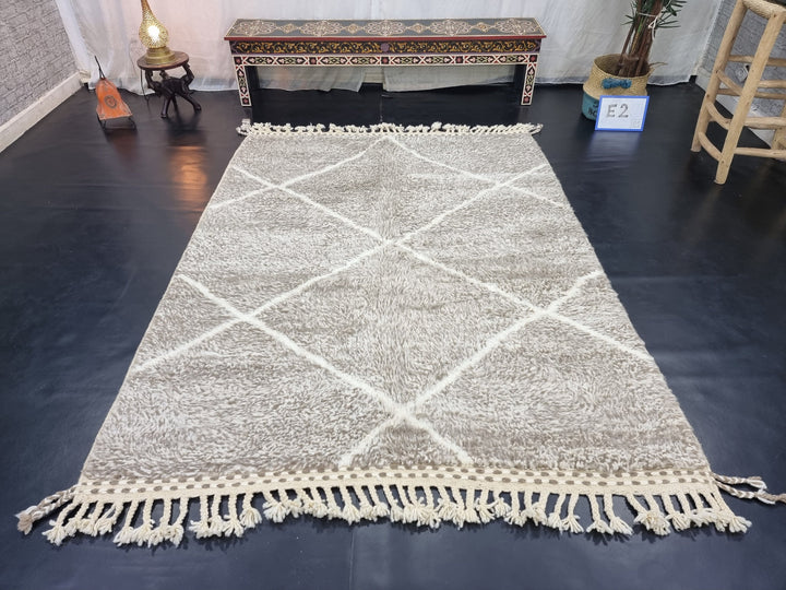 GORGEOUS MOROCCAN RUG, Handmade Rug , Light Brown Rug, Berber Wool Rug, Geometric Wool Carpet, Winter Wool Rug, Area Rug, Handwoven rug.