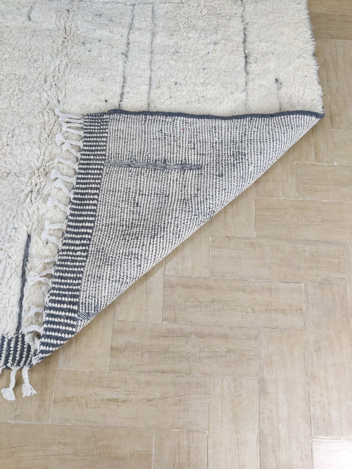 IRRESISTIBLE white Moroccan rug Beni Ourain rug, handmade  wool rug, custom moroccan wool rug, berber carpet, handmade wool rug