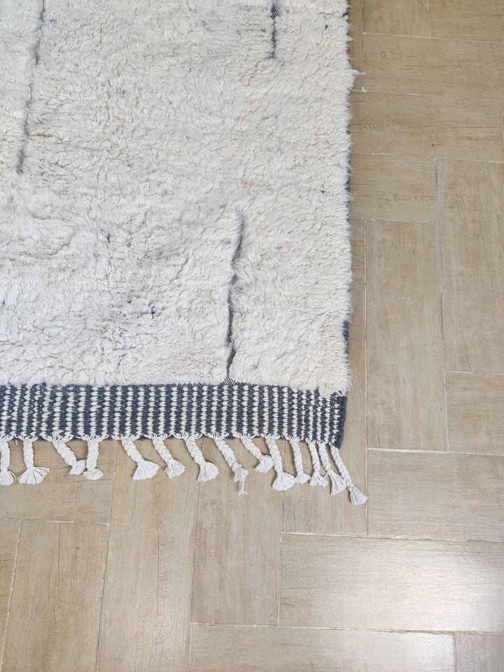 IRRESISTIBLE white Moroccan rug Beni Ourain rug, handmade  wool rug, custom moroccan wool rug, berber carpet, handmade wool rug