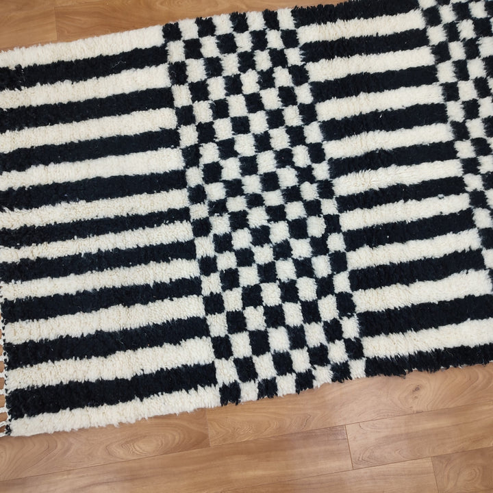 Black and white Checkered area runner, Moroccan Berber checkered rug, Checkerboard Runner, Checkered Runner, checkered runner rug