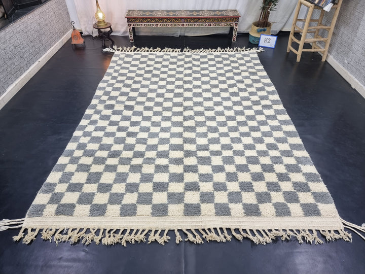 FABULOUS BENIOURAIN RUG, Moroccan Rug , Handmade Wool Rug, Checkered Berber Rug, Sheep Wool Rug, Gray And White Wool Rug, Winter Rug.