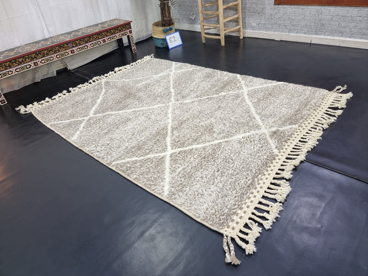 GORGEOUS MOROCCAN RUG, Handmade Rug , Light Brown Rug, Berber Wool Rug, Geometric Wool Carpet, Winter Wool Rug, Area Rug, Handwoven rug.