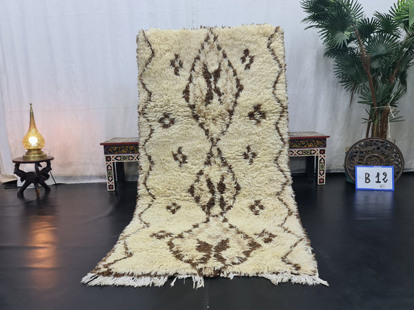 stunning  rug, moroccan  , berber wool rug, geometric rug, white and brown  rug, winter rug, area rug, sheep wool rug