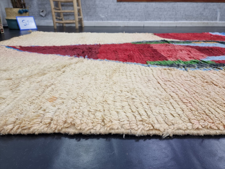 amazing boujad rug,  moroccan rug , berber rug, abstract rug, white and red wool rug, handwovenrug, winter rug, area wool rug