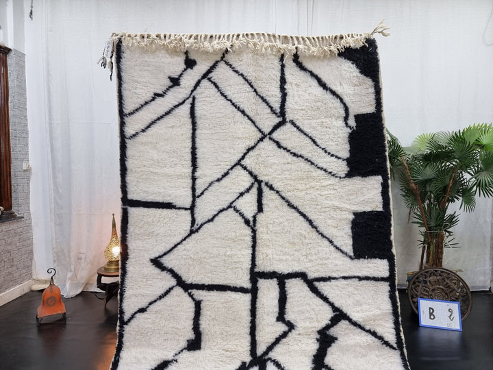 PRETTY BENIOURAIN RUG, Moroccan Rug , Black  White Rug, Tribal Rug, Berber Rug, Abstract Rug, Handwoven Rug, Winter Rug, Area Wool Rug