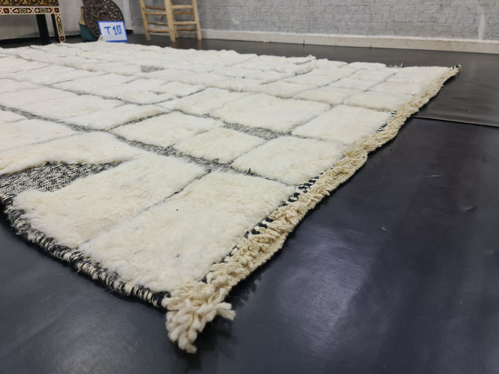 ARTISTIC MOROCCAN RUG, Handmade Beniourain Rug, Berber berber moroccan Rug, Sheep Wool Rug, White Rug, Plain Wool Rug, Tufted Wool Rug, boho rug.