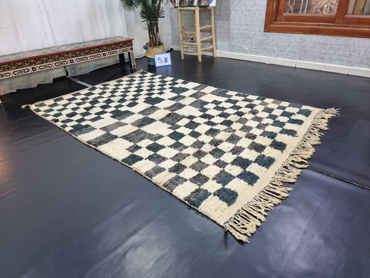 UNIQUE MOROCCAN RUG, Moroccan Boujaad Rug , Tan and Black Tribal rug, Checker Rug, Authentic Moroccan Wool, Checkered Rug, Berber Carpet