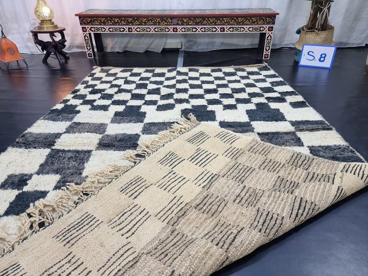 UNIQUE MOROCCAN RUG, Moroccan Boujaad Rug , Tan and Black Tribal rug, Checker Rug, Authentic Moroccan Wool, Checkered Rug, Berber Carpet