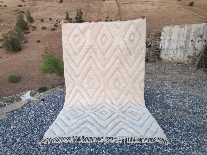 Moroccan rug, Beni Mrirt rug, Handmade wool rug, Beni ourain rug, Area rug, Berber rug, Fluffy wool carpet, Mrirt rugs, White rug