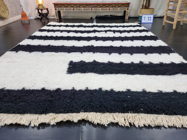 AMAZING BENIOURAIN RUG, Moroccan Handmade Rug , Black And White Rug, Berber Wool Rug, Berber Rug, Striped Rug,Berber Handwoven Wool Rug