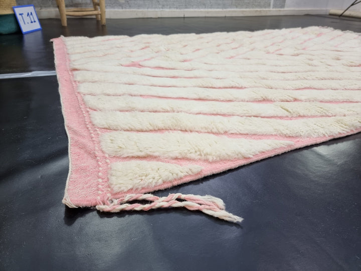 PRETTY BENIOURAIN RUG, Moroccan Handmade Rug , Light Pink And White Rug, Berber Wool Rug, Berber Rug, Striped Rug, Berber Handwoven Rug