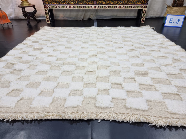 STUNNING BENIOURAIN RUG, Moroccan Handmade Rug , White and Ivory Rug, Berber Wool Rug, Berber Rug, Check Grooved Rug Square Handwoven Rug