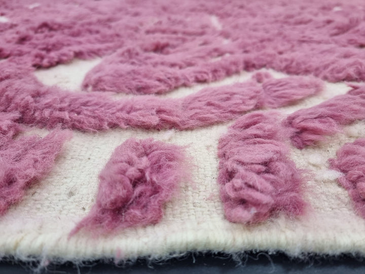 ARTISTIC BENIOURAIN RUG, Moroccan Handmade Rug, Bubblegum Pink And White Rug, Abstract Pink Rug, Handmade Tued Tug, Berber Funky Rug