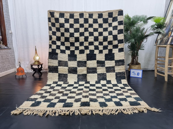 UNIQUE MOROCCAN RUG, Moroccan Boujaad Rug , Tan and Black Tribal rug, Checker Rug, Authentic Moroccan Wool, Checkered Rug, Berber Carpet