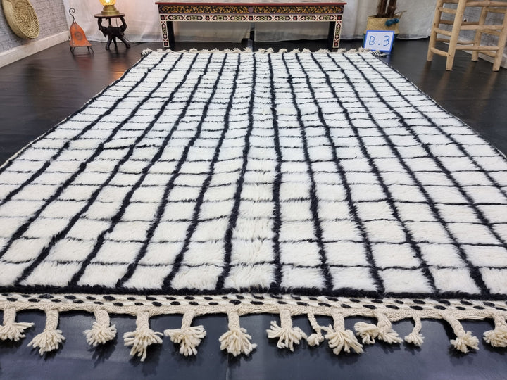 BEAUTIFUL BENIOURAIN RUG, Moroccan Handmade Rug , White And Black Rug, Berber Wool Rug, Berber Rug, Checkered Rug,Berber Handwoven Rug