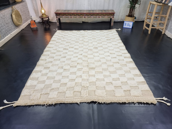 BEAUTIFUL BENIOURAIN RUG, Moroccan Handmade Rug , White Rug, Berber Wool Rug, Berber Rug, Checkered Rug, Berber Rug, Handwoven Area Rug