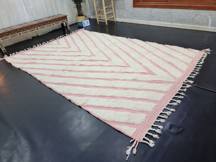 UNIQUE BENIOURAIN RUG, Moroccan Rug , Pink And White Rug, Berber Wool Rug, Berber Rug, Striped Rug, Berber Rug, Handwoven Rug, Area Rug