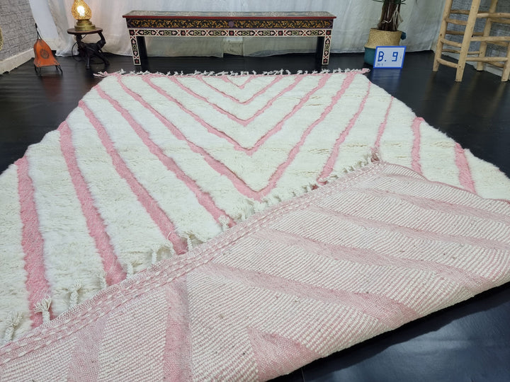 UNIQUE BENIOURAIN RUG, Moroccan Rug , Pink And White Rug, Berber Wool Rug, Berber Rug, Striped Rug, Berber Rug, Handwoven Rug, Area Rug