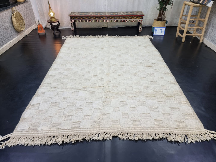 BEAUTIFUL BENIOURAIN RUG, Moroccan Rug , White Rug, Handmade Rug, Handwoven Rug, Checkered Rug, Berber Rug, Area Wool Rug, Azilal Rug