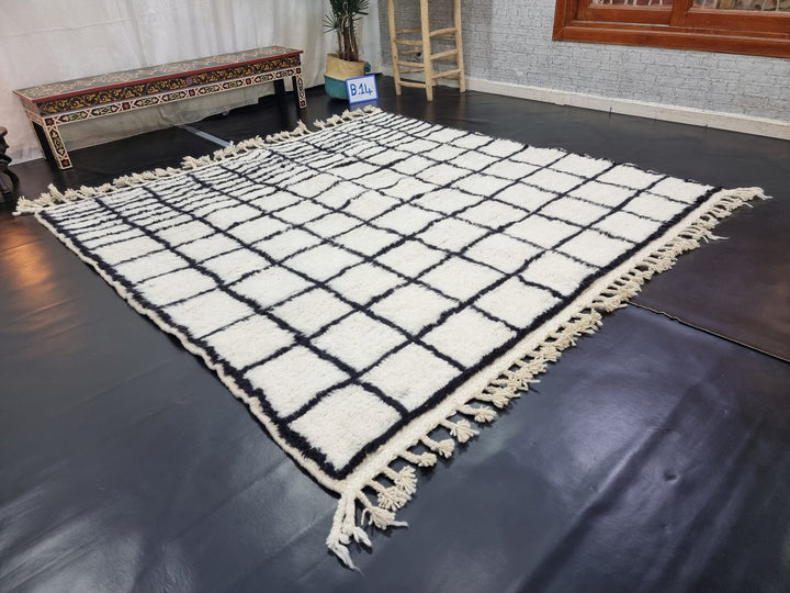 AMAZING BENIOURAIN RUG, Moroccan Handmade Rug , Black and white Rug, Berber Wool Rug, Berber Rug,Checkered Rug, Berber Rug, Handwoven Rug