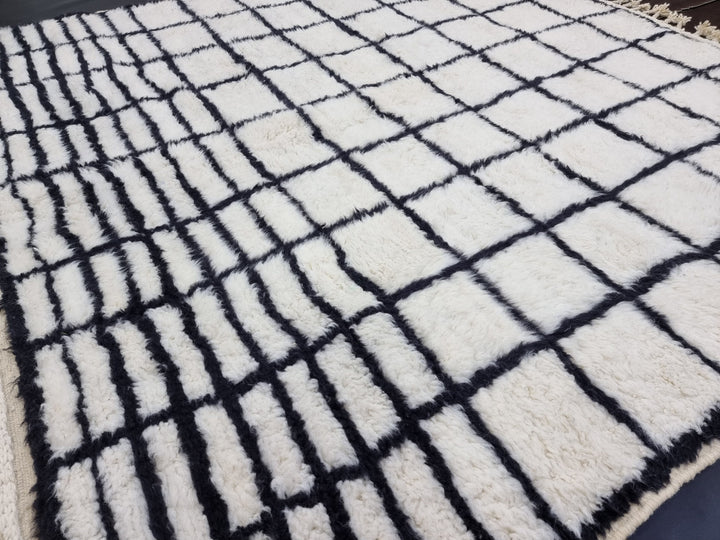 AMAZING BENIOURAIN RUG, Moroccan Handmade Rug , Black and white Rug, Berber Wool Rug, Berber Rug,Checkered Rug, Berber Rug, Handwoven Rug