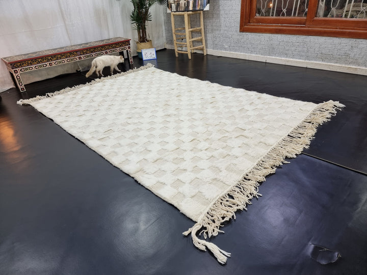 AMAZING BENIOURAIN RUG, Moroccan Handmade Rug , White Rug, Berber Wool Rug, Berber Rug, Checkered Rug, Berber Rug, Tufted Rug, Area Rug