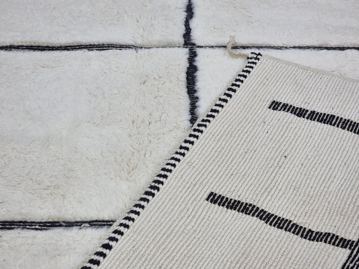 ARTISTIC BENIOURAIN RUG, Moroccan Handmade Rug, White And Black Rug, Geometric Rug, Bohemian Sheep Wool qrquh, Berber Rug, Tued Rug