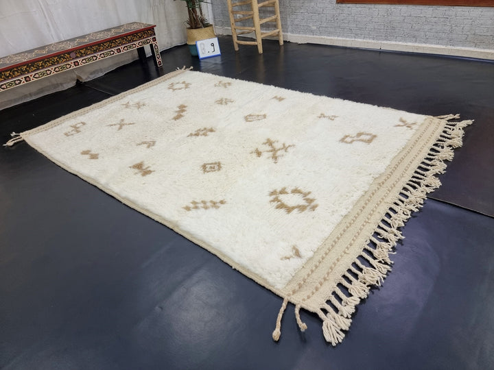 UNIQUE BENIOURAIN RUG, Moroccan Rug , Beige And WhiteRug, Abstract Rug, Handmade Rug, Handwoven Rug, Area Rug, Bohemian Rug, Boho Rug