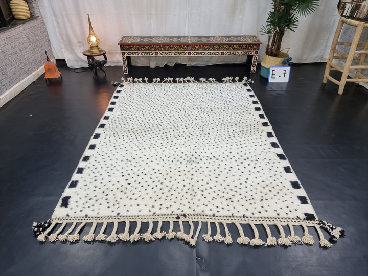 AUTHENTIC BENIOURAIN RUG, Moroccan Rug , Black  White Rug, Tribal Wool Rug, Berber Rug, Scandinavian Rug, Handwoven Rug, Polka Dot Rug