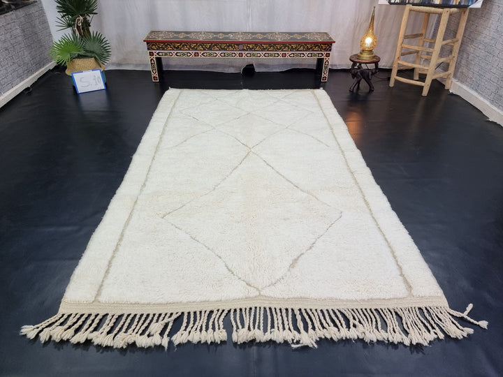 AMAZING BENIOURAIN RUG, Handmade Rug , White Rug, Berber Rug, Geometric Rug, Plain Rug, Area Rug, Tufted rug, Handwoven Rug, Bohemian Rug