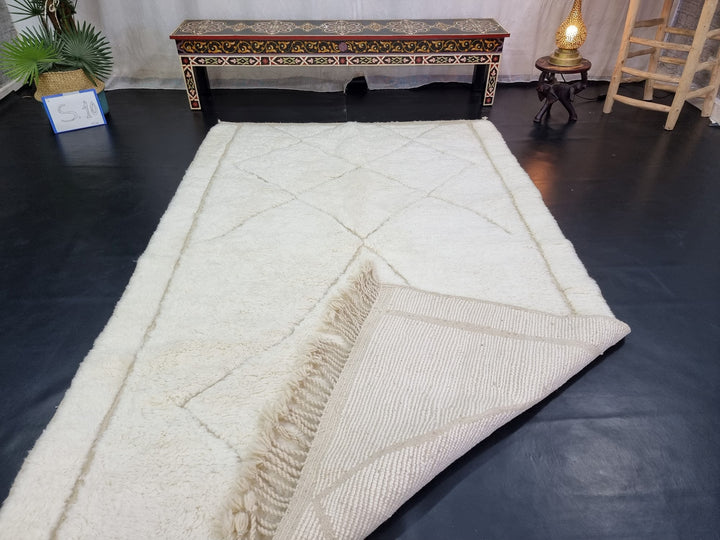 AMAZING BENIOURAIN RUG, Handmade Rug , White Rug, Berber Rug, Geometric Rug, Plain Rug, Area Rug, Tufted rug, Handwoven Rug, Bohemian Rug