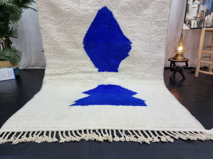 STUNNING BENIOURAIN RUG, Moroccan Rug , Royal Blue  White Rug, Tribal Rug, Berber Rug, Abstract Rug, Handwoven Rug, Area Rug, Wool Rug .