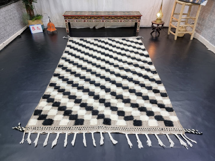 UNIQUE BENIOURAIN RUG, Handmade Wool Rug, Moroccan Rug, Black, White  Pale Brown Rug, Checkered Rug, Handwoven Rug, Area Rug, Berber Carpet