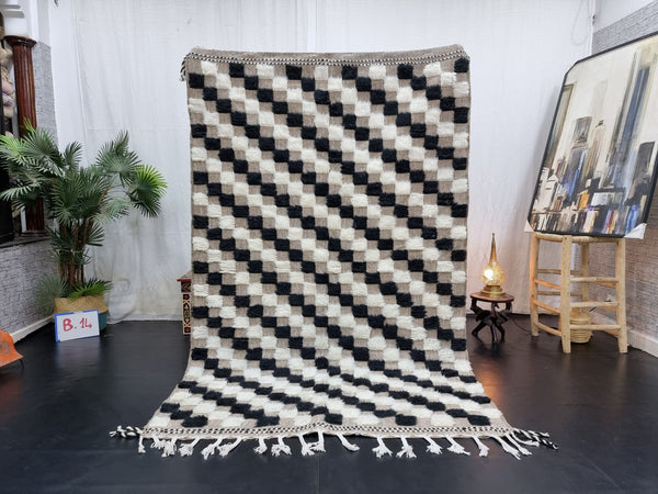 UNIQUE BENIOURAIN RUG, Handmade Wool Rug, Moroccan Rug, Black, White  Pale Brown Rug, Checkered Rug, Handwoven Rug, Area Rug, Berber Carpet